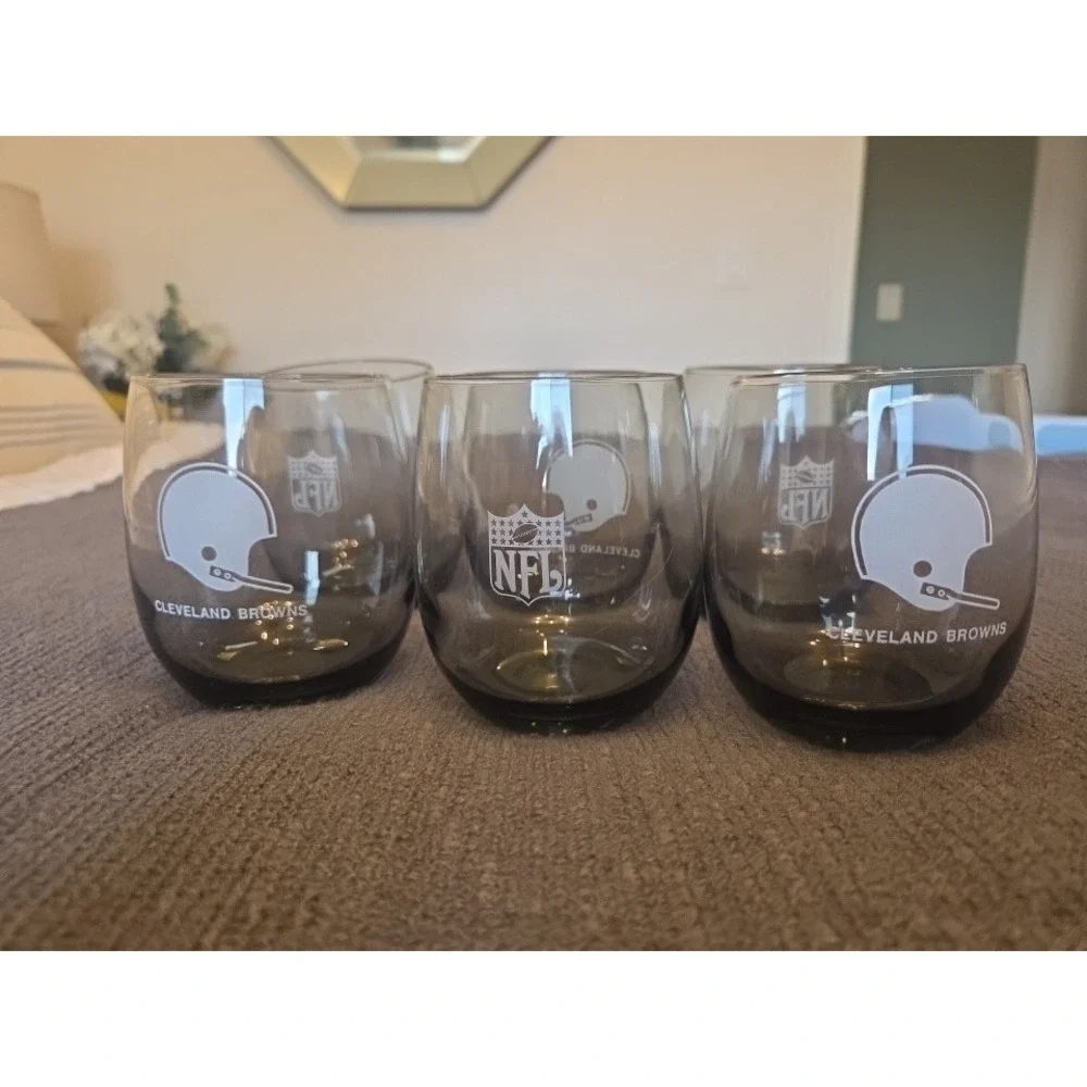 NFL Cleveland Browns Stemless Wine Glass Set 4 Smoke Grey‎ Helmet Logo 4in